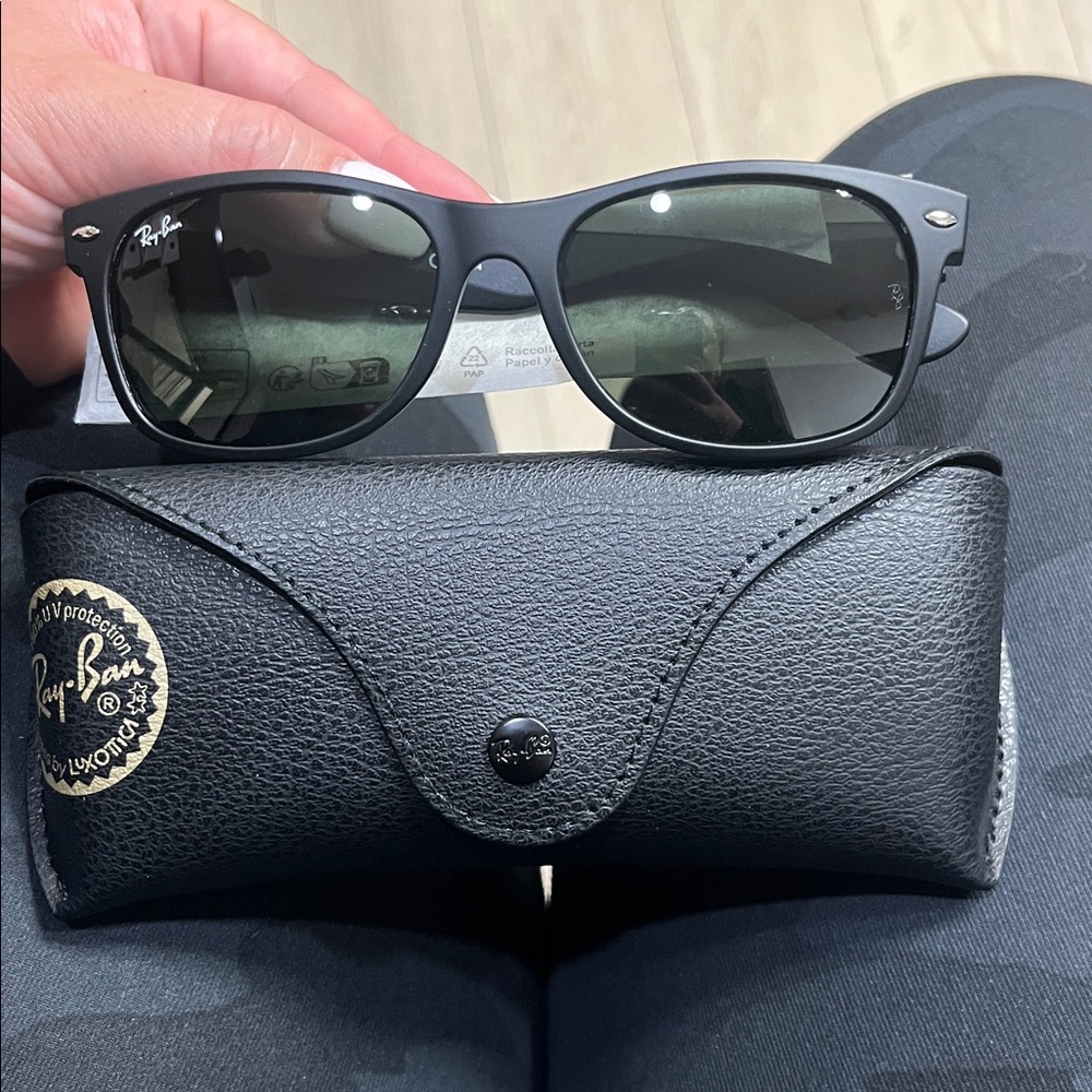 NEW Ray Ban New Wayfarer Unisex Sunglasses